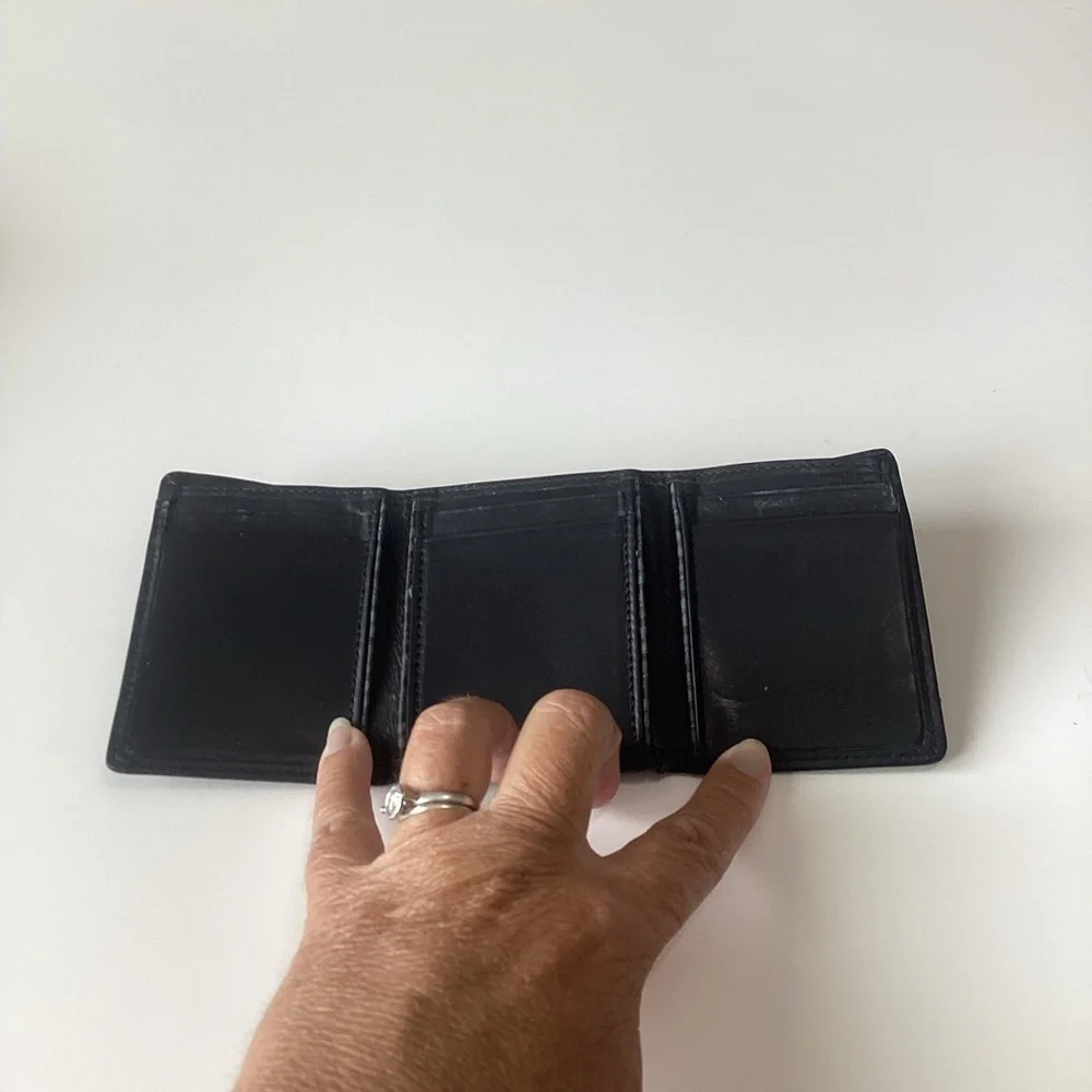 Eddie Bauer Black Leather trifold Wallet